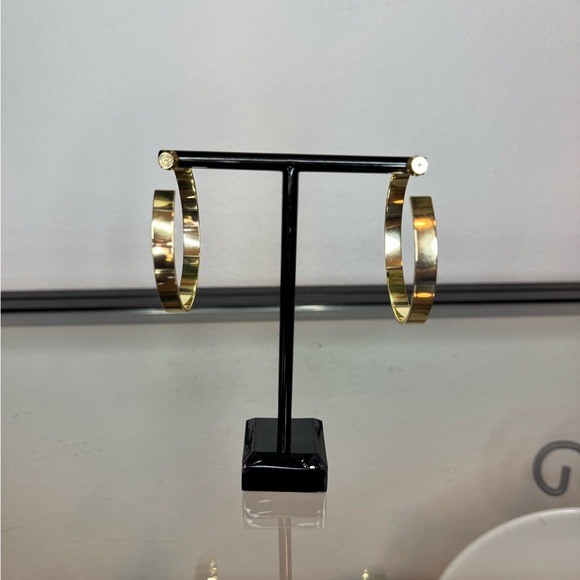 NWT Melinda Maria Atlas 2" Hoops Gold - Picture 5 of 5